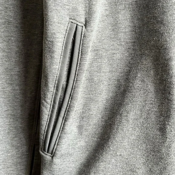 Lululemon Restore Wrap Heathered Medium Grey Size 6 Cozy French Terry - Picture 9 of 16